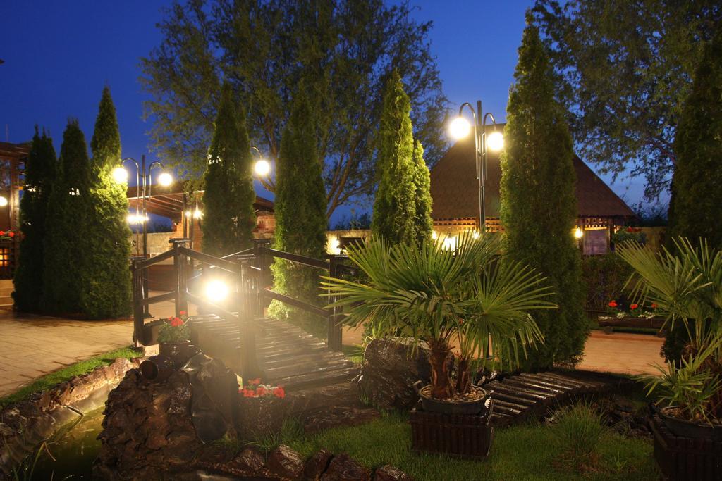 Rixo'S Guesthouse Circea Ngoại thất bức ảnh