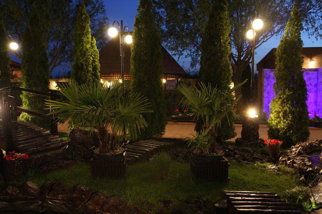 Rixo'S Guesthouse Circea Ngoại thất bức ảnh