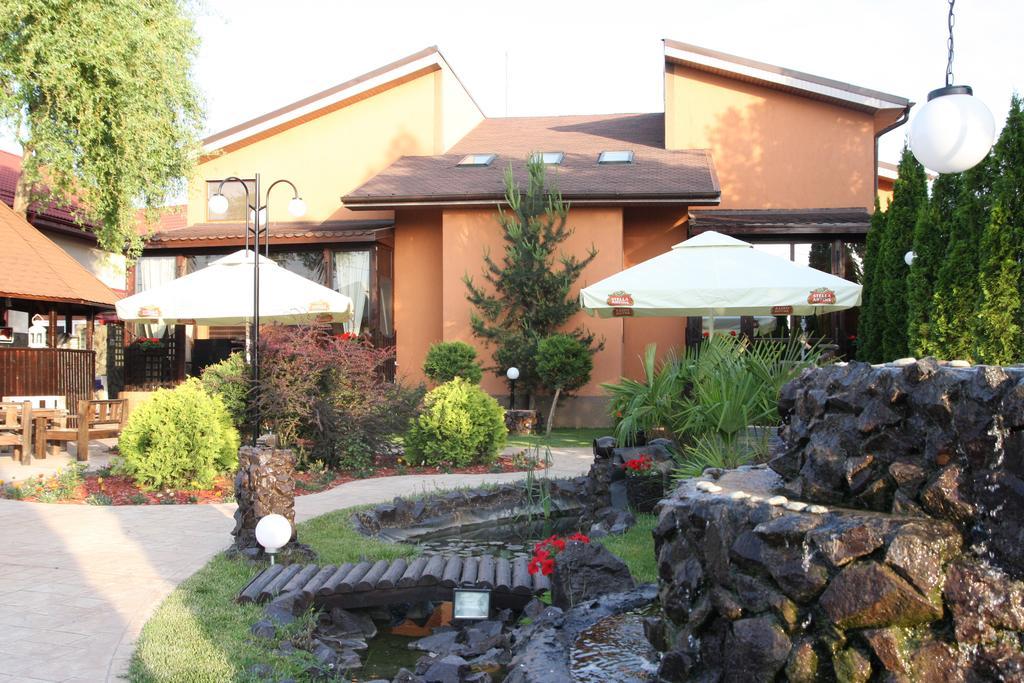 Rixo'S Guesthouse Circea Ngoại thất bức ảnh