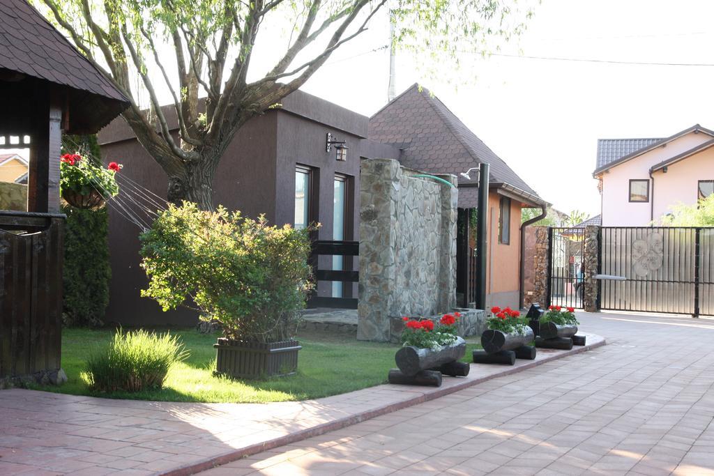 Rixo'S Guesthouse Circea Ngoại thất bức ảnh