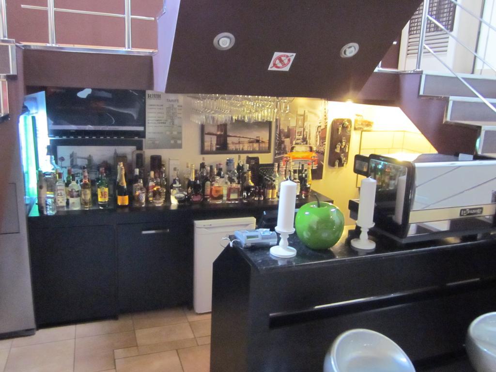 Rixo'S Guesthouse Circea Ngoại thất bức ảnh