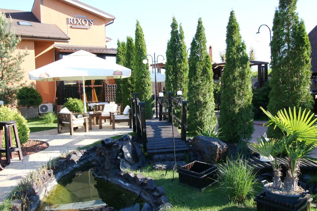 Rixo'S Guesthouse Circea Ngoại thất bức ảnh