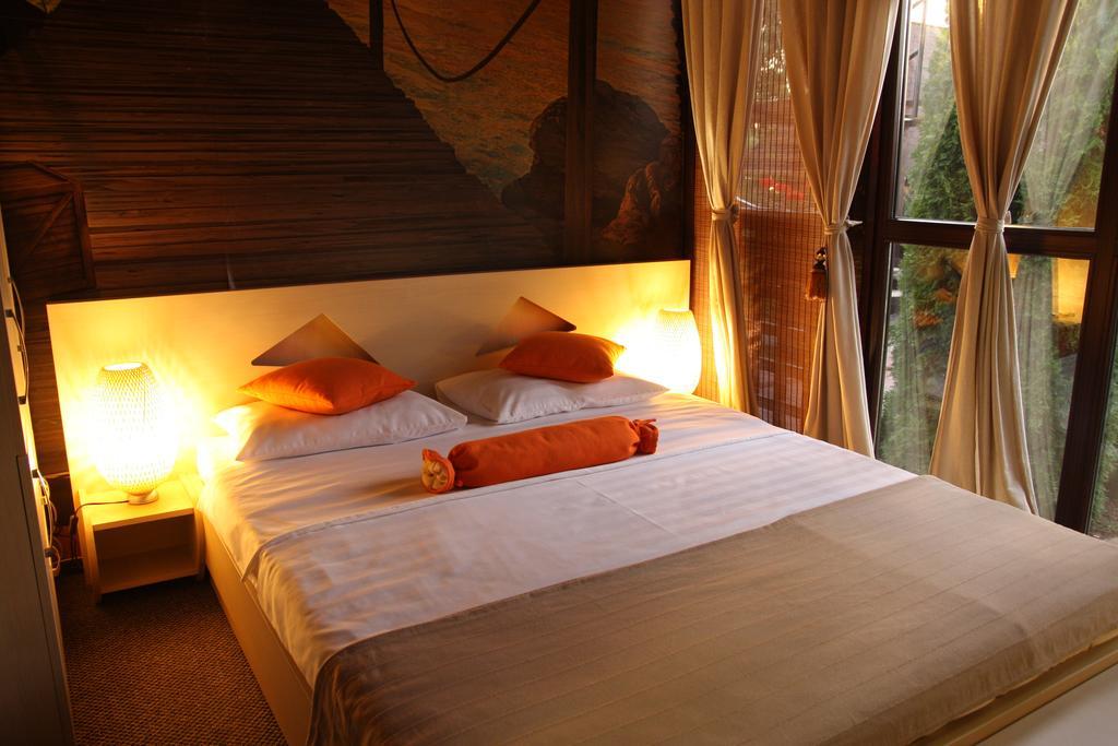 Rixo'S Guesthouse Circea Ngoại thất bức ảnh